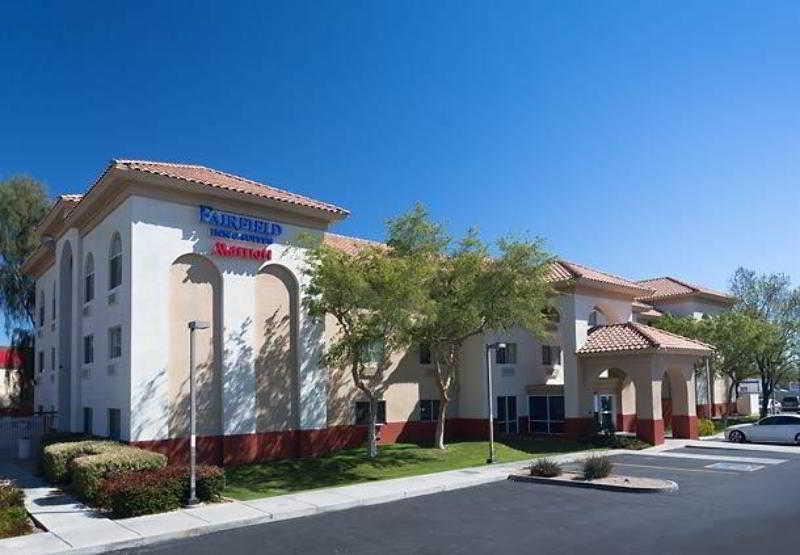 Comfort Inn & Suites Phoenix North - Deer Valley Bagian luar foto